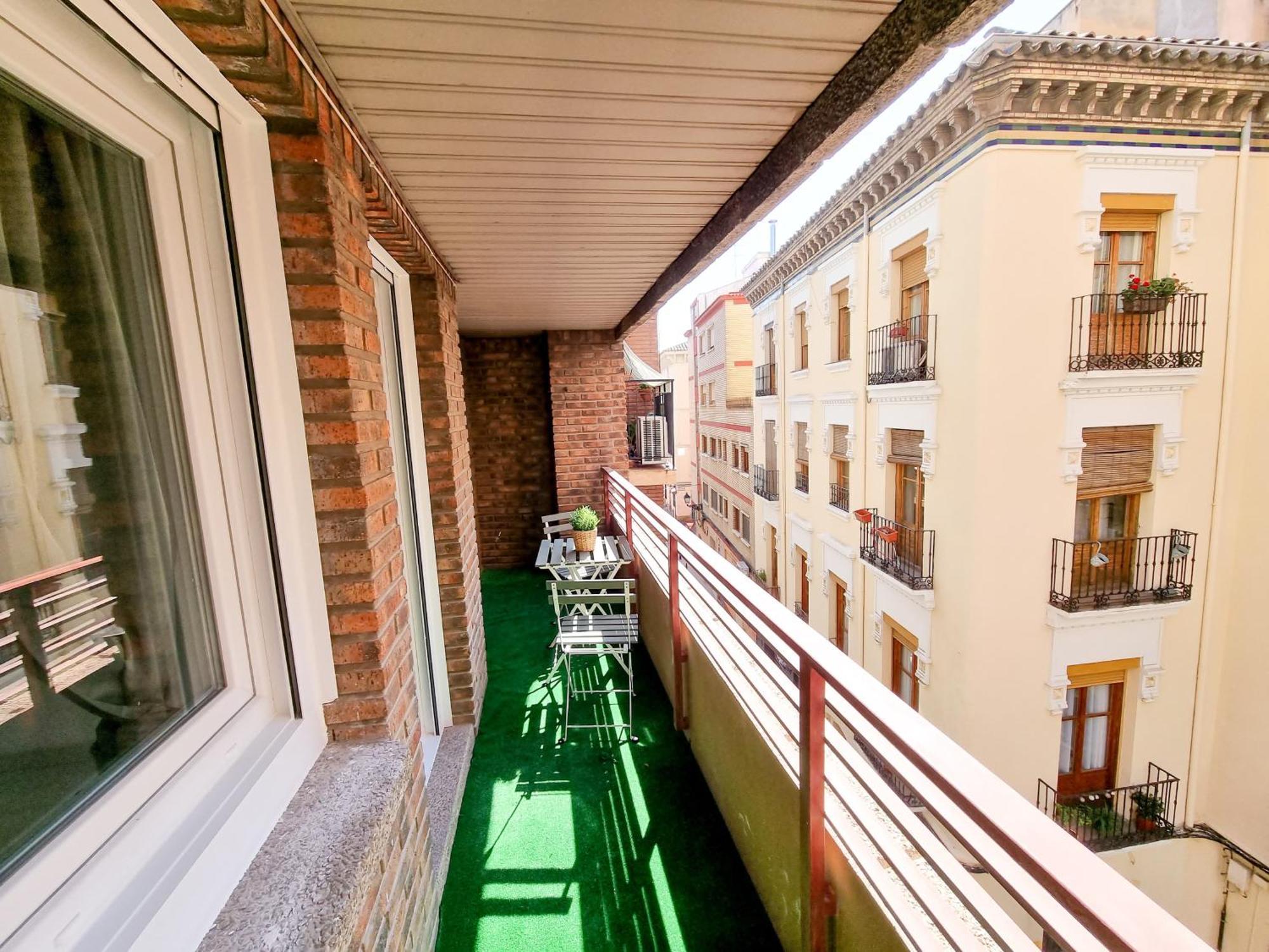 El Teatro Del Pilar Apartment Zaragoza Bagian luar foto